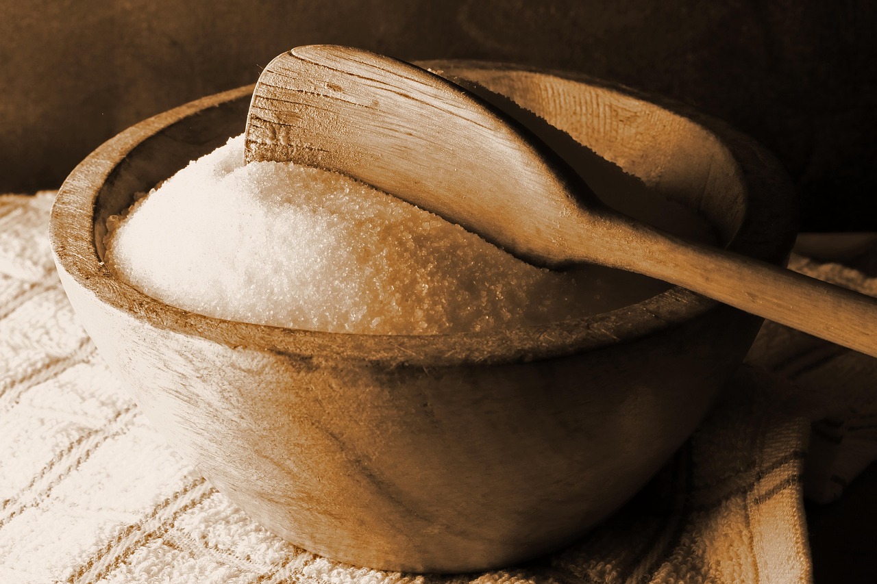 Sonhar com panos de prato revela rotina e zelo doméstico