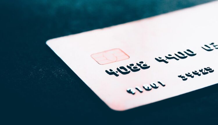 McDonald's aceita vale alimentação: quais cartões são válidos