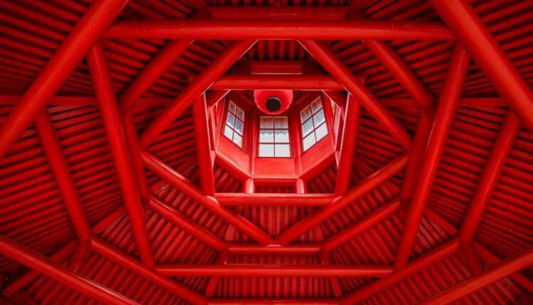 Como identificar infiltrações e quando chamar um telhadista